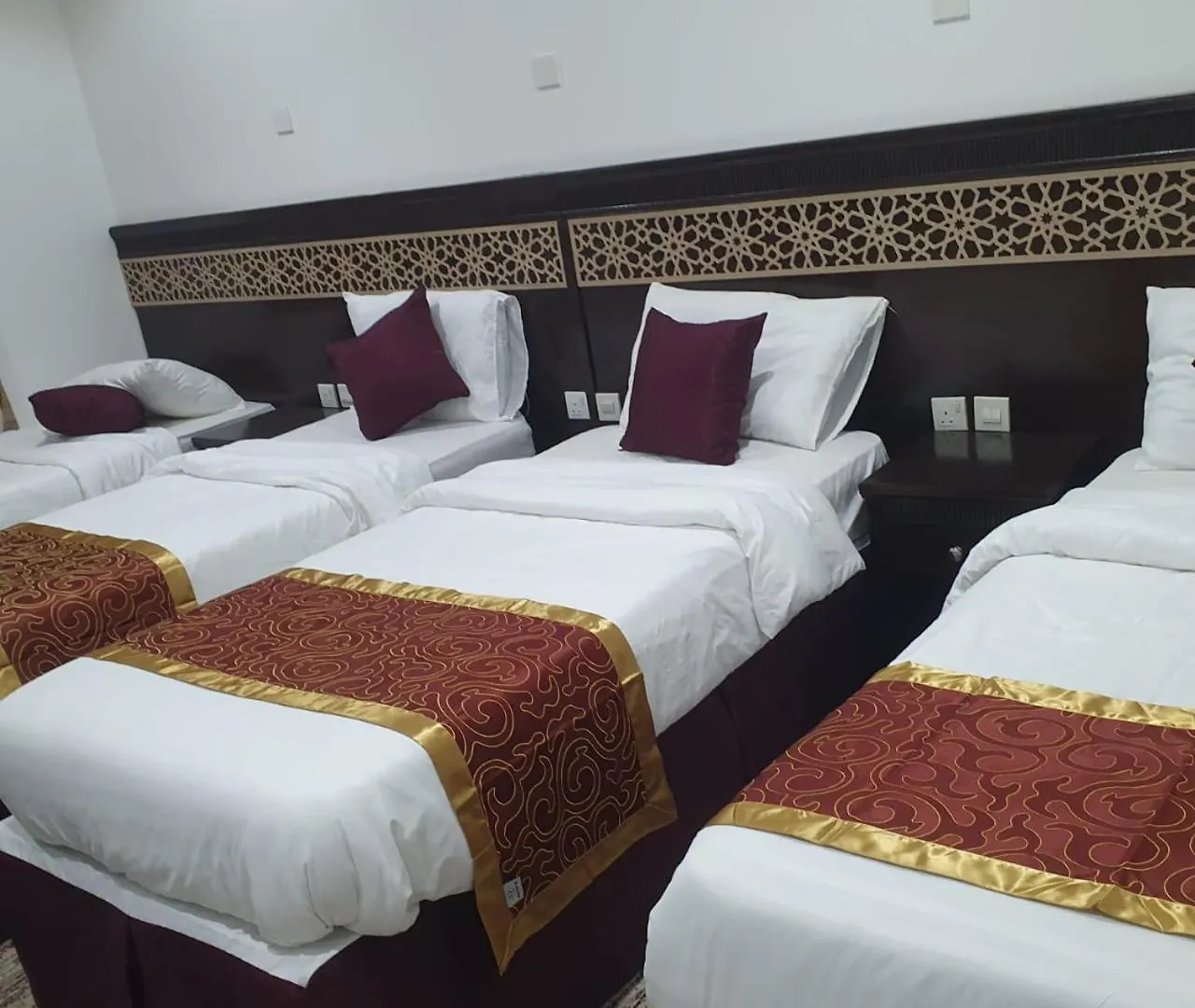 Nuzha Sqaure Hotel مكة