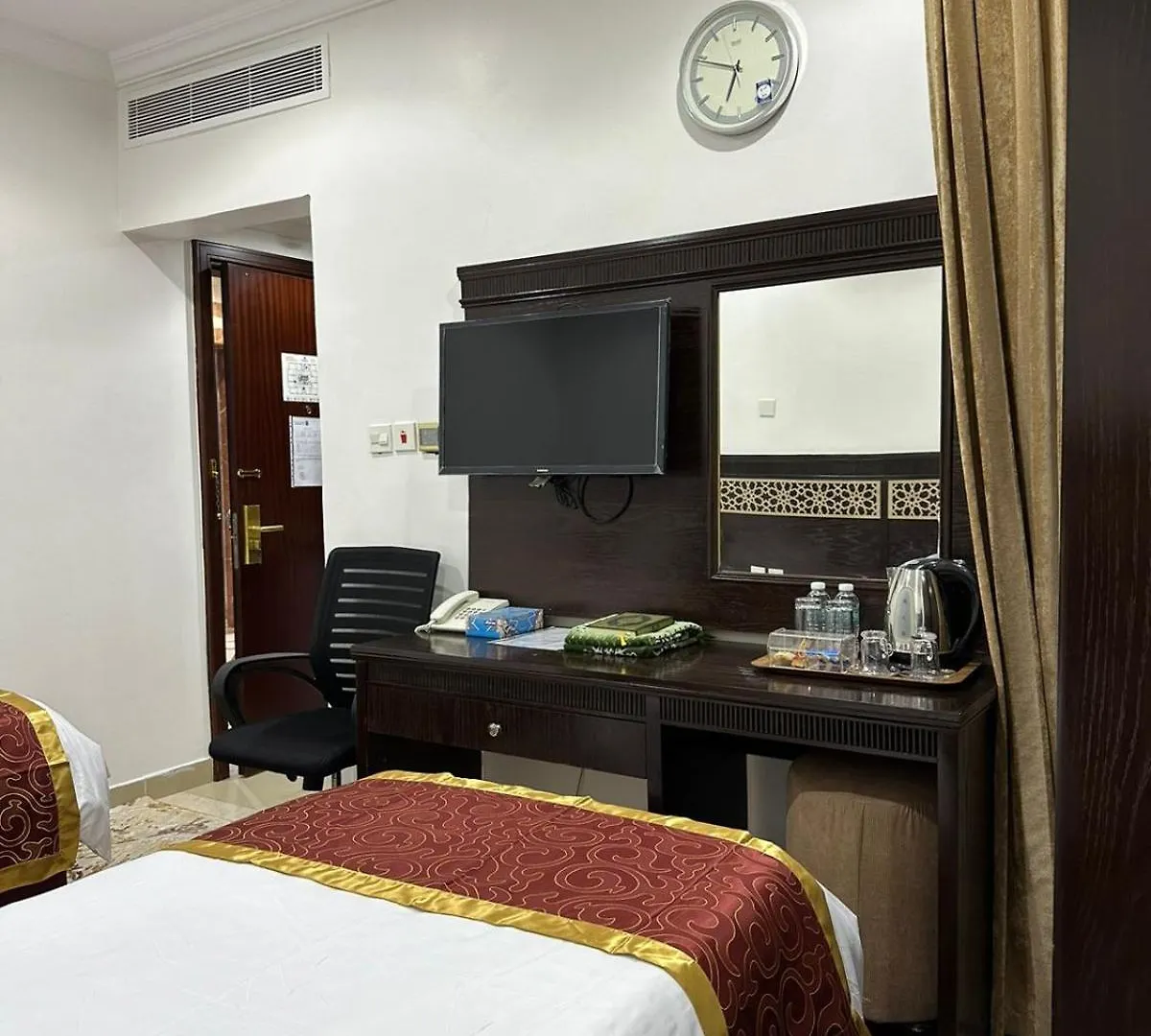 Nuzha Sqaure Hotel مكة