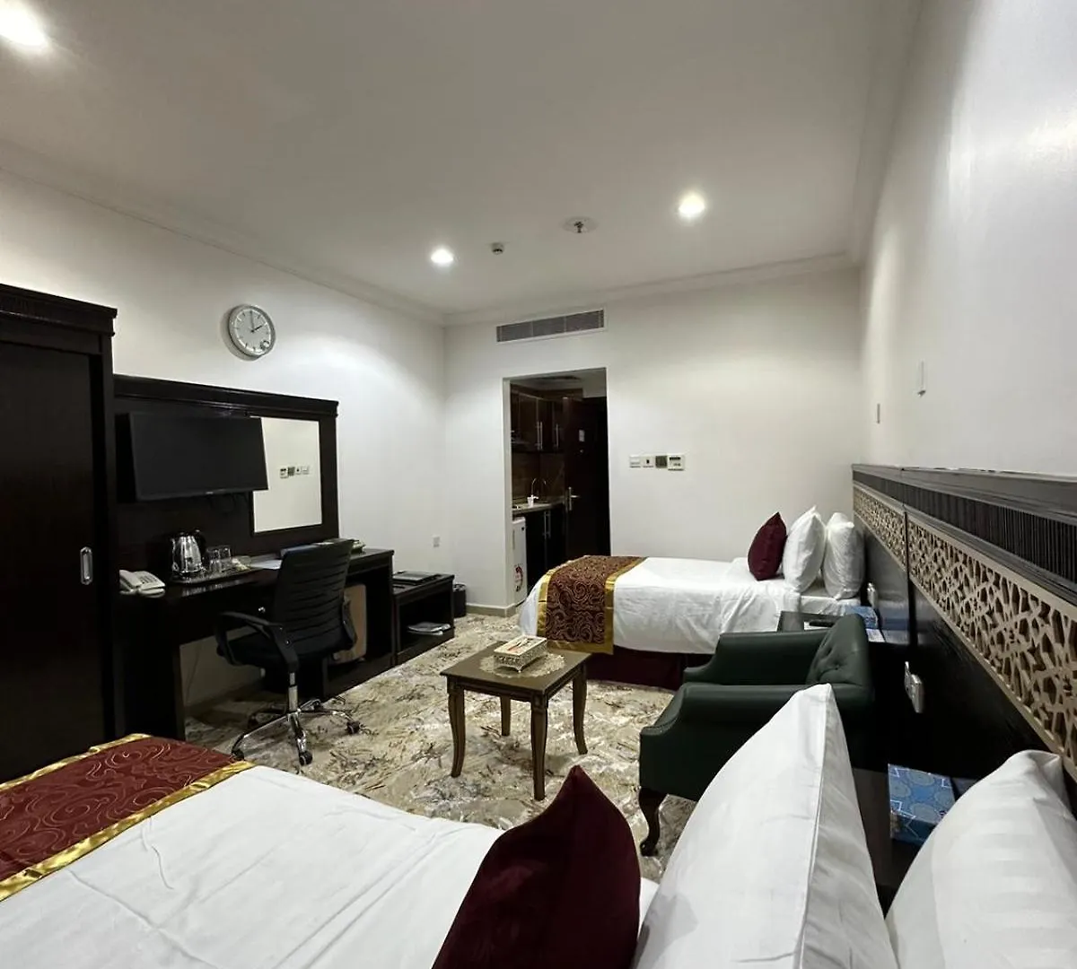 Nuzha Sqaure Hotel مكة