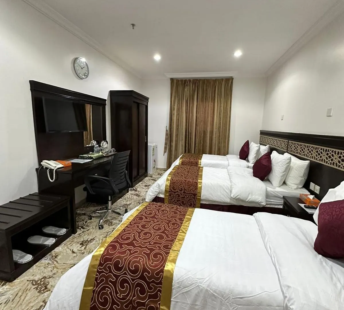 Nuzha Sqaure Hotel مكة 3*,  المملكة العربية السعودية