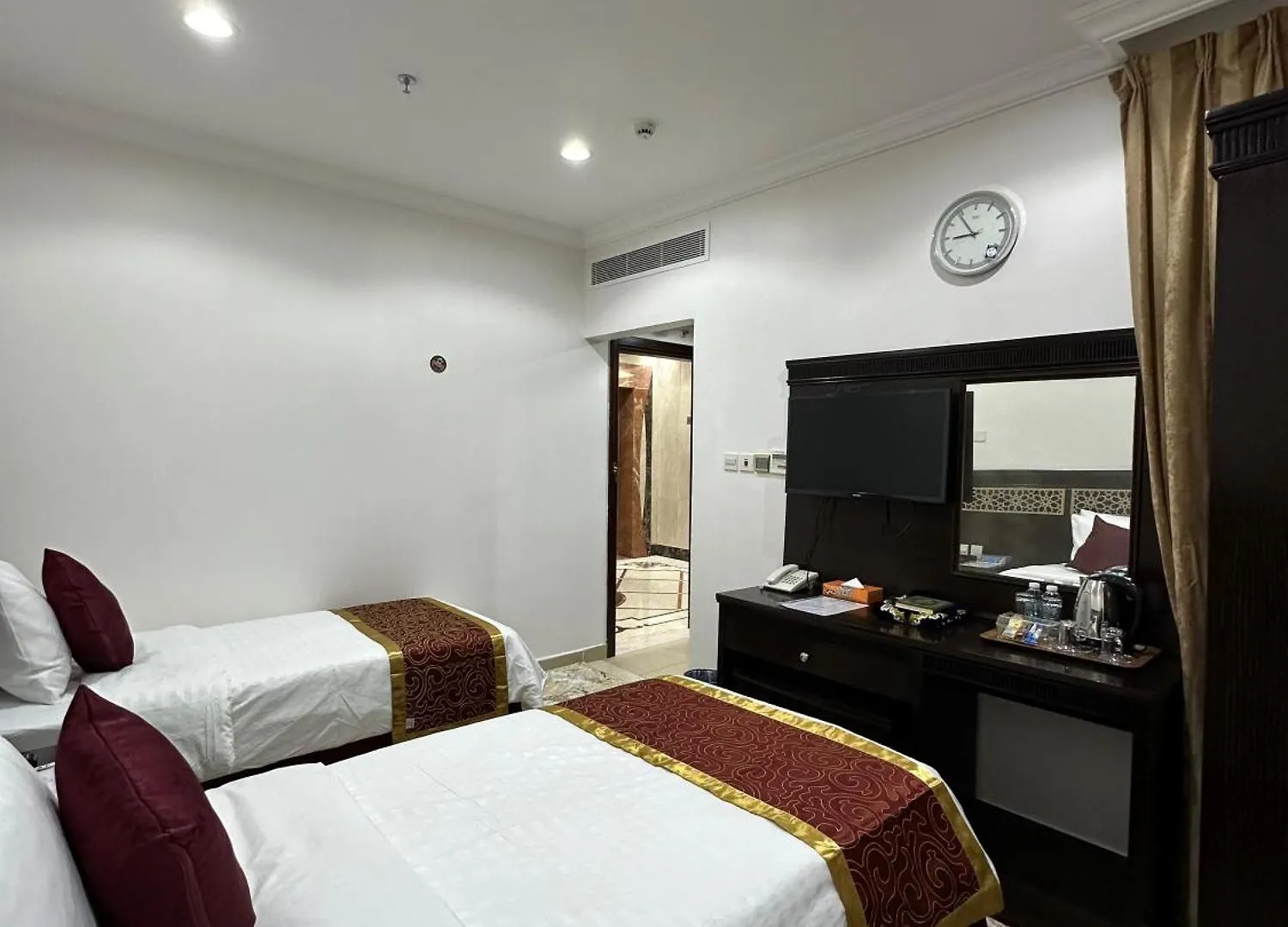 Nuzha Sqaure Hotel مكة المملكة العربية السعودية